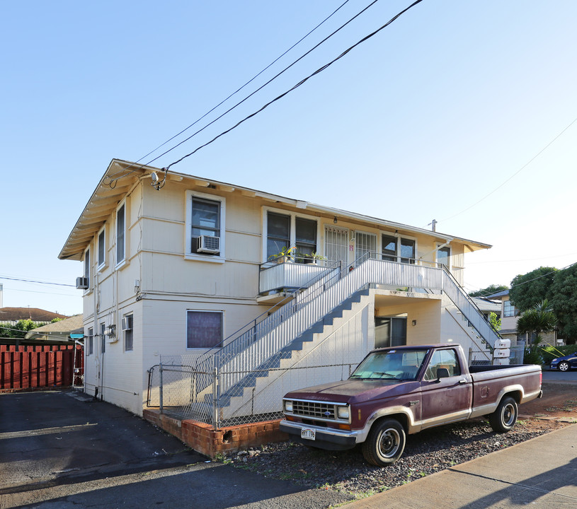 1136 Rycroft St in Honolulu, HI - Building Photo