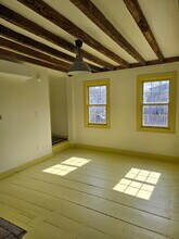 5 Oil Mill Ln, Unit 5 in Chepachet, RI - Building Photo - Building Photo