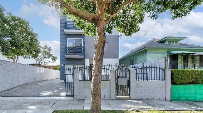 125 N Mountain View Ave, Unit Three Bedroom, Unit Three Bedroom