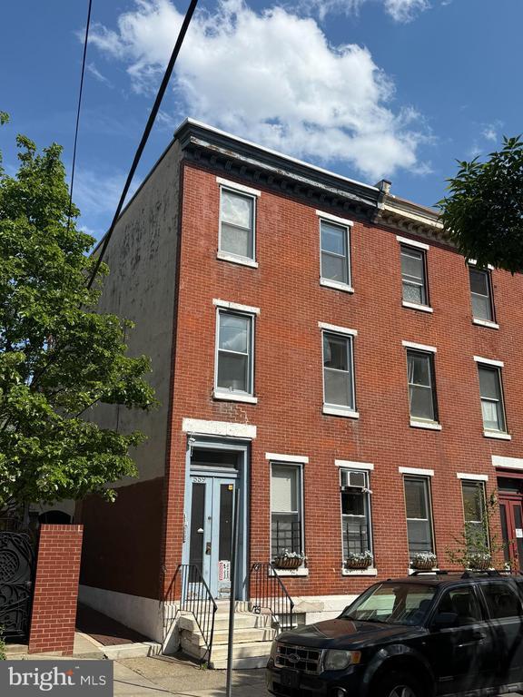 property at 559 N 16th St