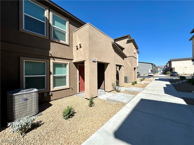 property at 6108 Hibiscus Gdn St