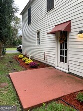302 Jefferson St in Springfield, GA - Foto de edificio - Building Photo