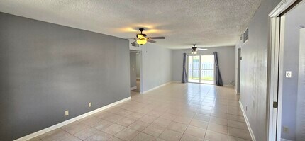 6821 NW 30th Ave in Fort Lauderdale, FL - Building Photo - Building Photo