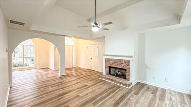 479 Crosshaven Way in Mcdonough, GA - Building Photo - Building Photo