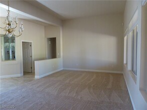 2545 Youngdale Dr in Las Vegas, NV - Building Photo - Building Photo