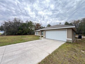 83 Guava Pass in Ocklawaha, FL - Building Photo - Building Photo