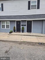 215 S Pavilion Ave in Riverside, NJ - Building Photo