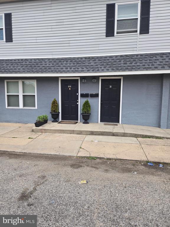 property at 215 S Pavilion Ave