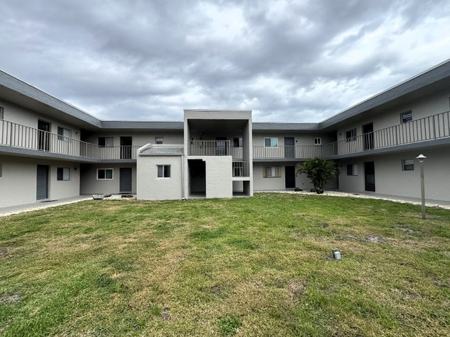 property at 3001 Thrush Dr