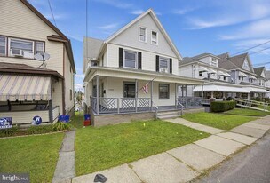 1124 W Locust St in Scranton, PA - Building Photo
