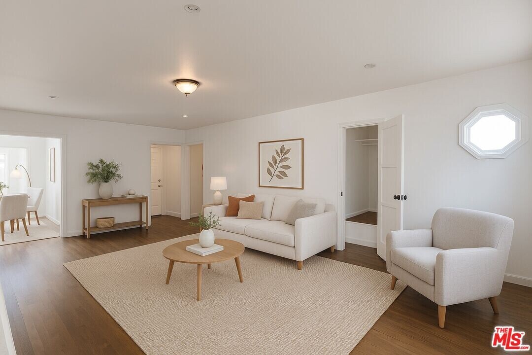 1440 S Sherbourne Dr in Los Angeles, CA - Building Photo