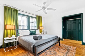 927 W Oakdale Ave in Chicago, IL - Building Photo - Building Photo