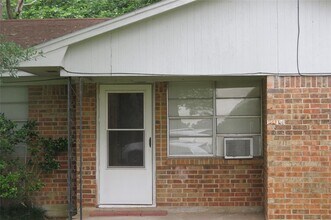340 West Dr in New Waverly, TX - Building Photo - Building Photo