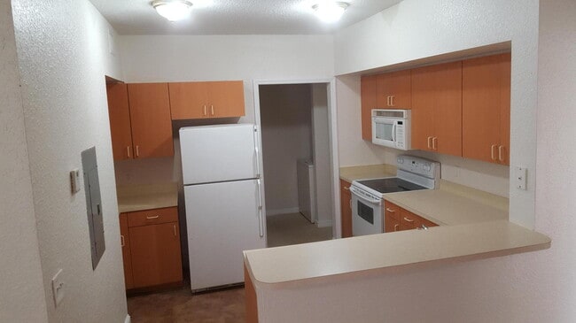 1506 Belmont Ln in North Lauderdale, FL - Foto de edificio - Building Photo