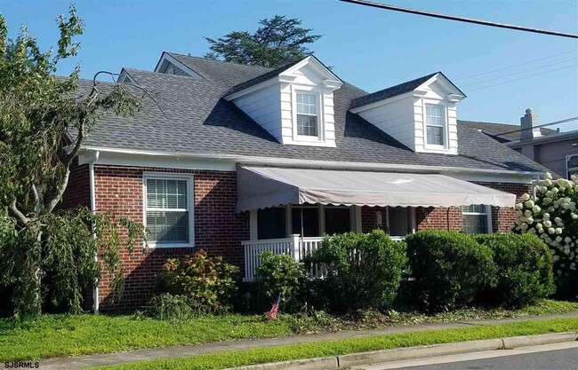 property at 8606 Monmouth Ave