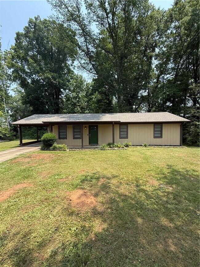 112 Lynwood Dr in Central, SC - Building Photo - Building Photo