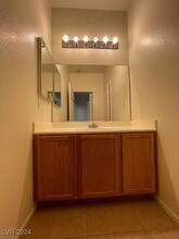 7573 Costanoa St in Las Vegas, NV - Building Photo - Building Photo