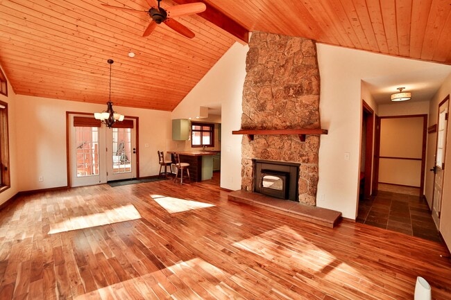 330 Wilderness Dr in Breckenridge, CO - Building Photo - Building Photo