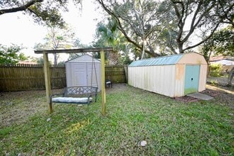 305 Okaloosa Rd NE in Fort Walton Beach, FL - Building Photo - Building Photo