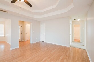 135 Branchwood Dr in Covington, GA - Foto de edificio - Building Photo