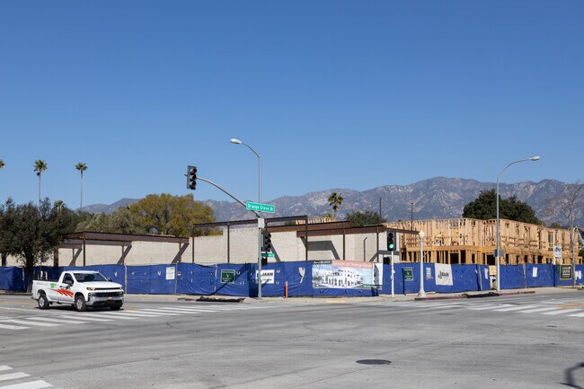 Lincoln at Orange Grove in Pasadena, CA - Foto de edificio - Building Photo