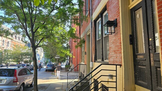 768 N 26th St, Unit B