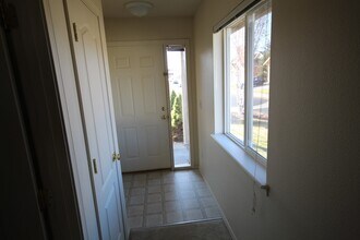 2358 NE Mary Rose Pl in Bend, OR - Building Photo - Building Photo