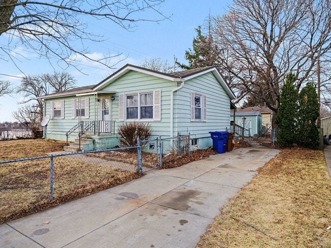 1212 W 15th Ave in Bellevue, NE - Building Photo - Building Photo