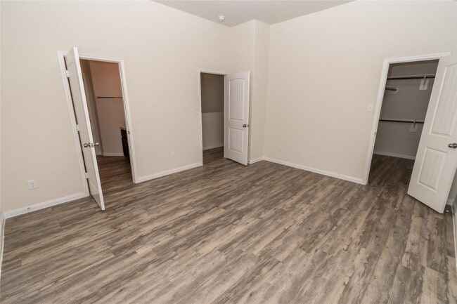 5619 Plantation Forest Dr