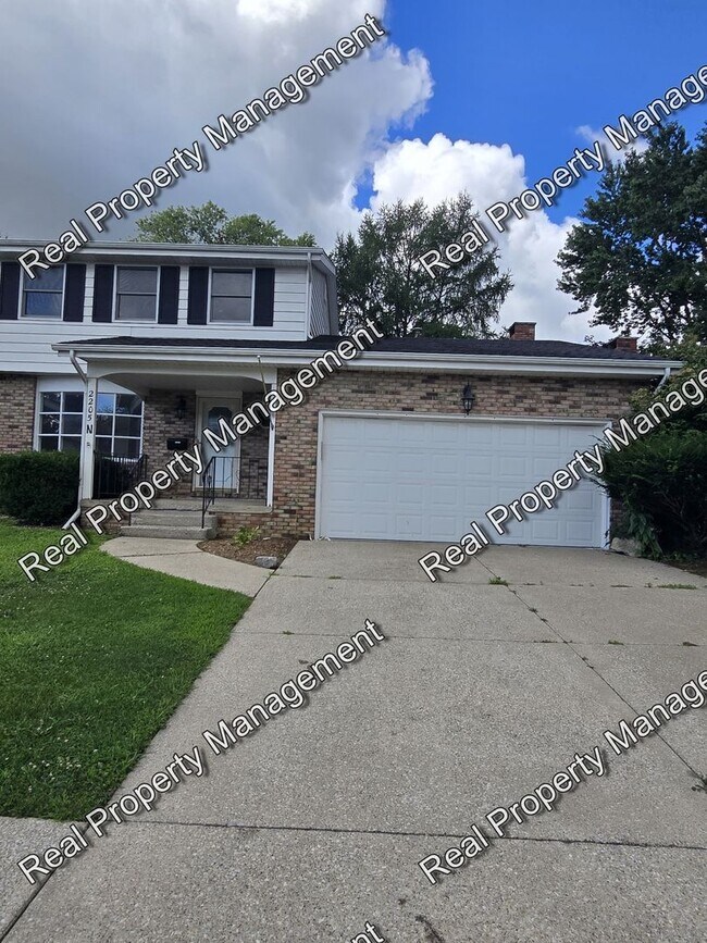 property at 2205 Dixon Dr