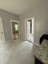 261 N 19th St, Unit 2 in East Orange, NJ - Building Photo - Building Photo