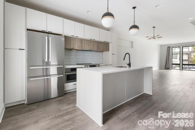 property at 1212 Minter Pl