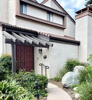 21801 Burbank Blvd, Unit 3281-P in Los Angeles, CA - Building Photo