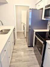 2102 Kirksey Dr in Austin, TX - Building Photo - Building Photo