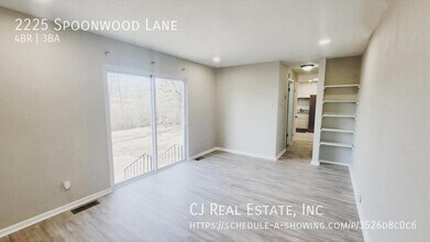 2225 Spoonwood Dr in Florissant, MO - Building Photo - Building Photo
