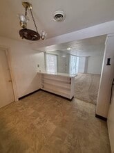 8313 Woodhurst Dr in Berkeley, MO - Building Photo - Building Photo