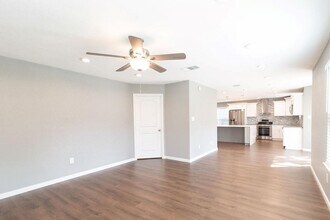 8319 Columbia Falls Dr in Round Rock, TX - Foto de edificio - Building Photo