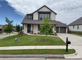 560 Inwood St in Fort Worth, TX - Building Photo