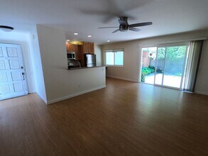 10-12 Kathy Ct in Novato, CA - Building Photo - Building Photo