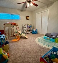2812 Prescott Dr in Carrollton, TX - Foto de edificio - Building Photo