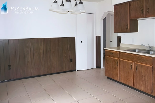 Charming 2-bedrooms, 1.5-baths home nestled in the heart of Prescott Valley! in Prescott Valley, AZ - Building Photo - Building Photo