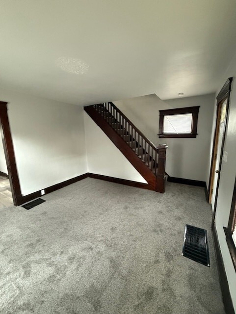 437 Bonnie Brae Ave SE in Warren, OH - Building Photo - Building Photo