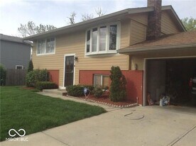 4454 Greenmeadow Cir in Indianapolis, IN - Building Photo