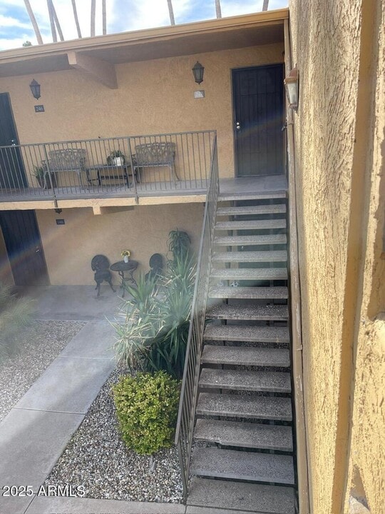 8500 E Indian School Rd in Scottsdale, AZ - Building Photo