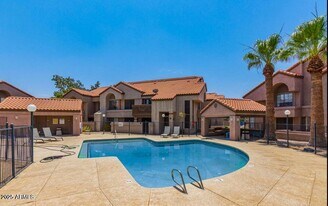 700 E Mesquite Cir in Tempe, AZ - Building Photo