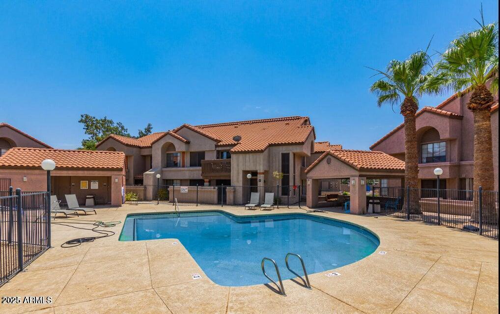 700 E Mesquite Cir in Tempe, AZ - Building Photo