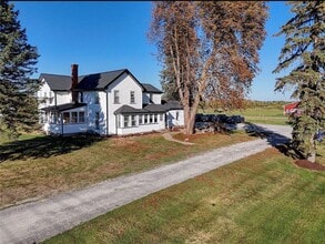 958 Manitou Rd in Hilton, NY - Building Photo - Building Photo