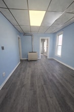 24-26-26 Milton Ave, Unit 3 Bedroom Apartment Newly Renovated in Amsterdam, NY - Building Photo - Building Photo