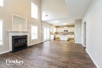 9827 Jeanette Cir in Charlotte, NC - Foto de edificio - Building Photo