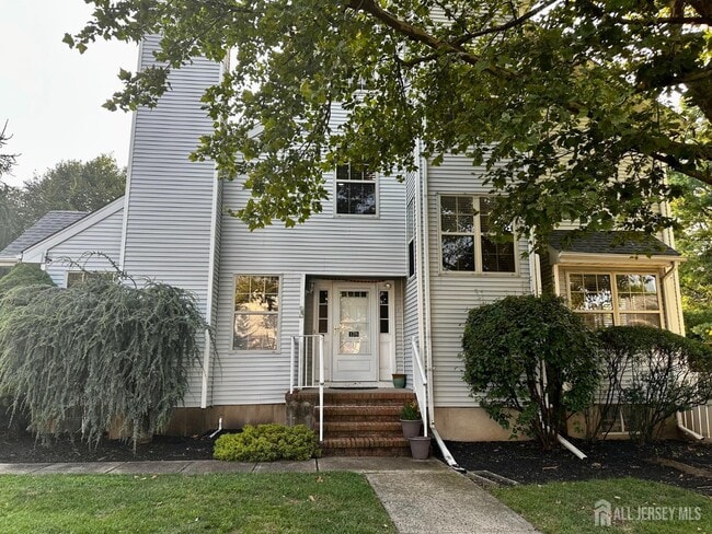 170 Salem Rd in North Brunswick, NJ - Building Photo - Building Photo